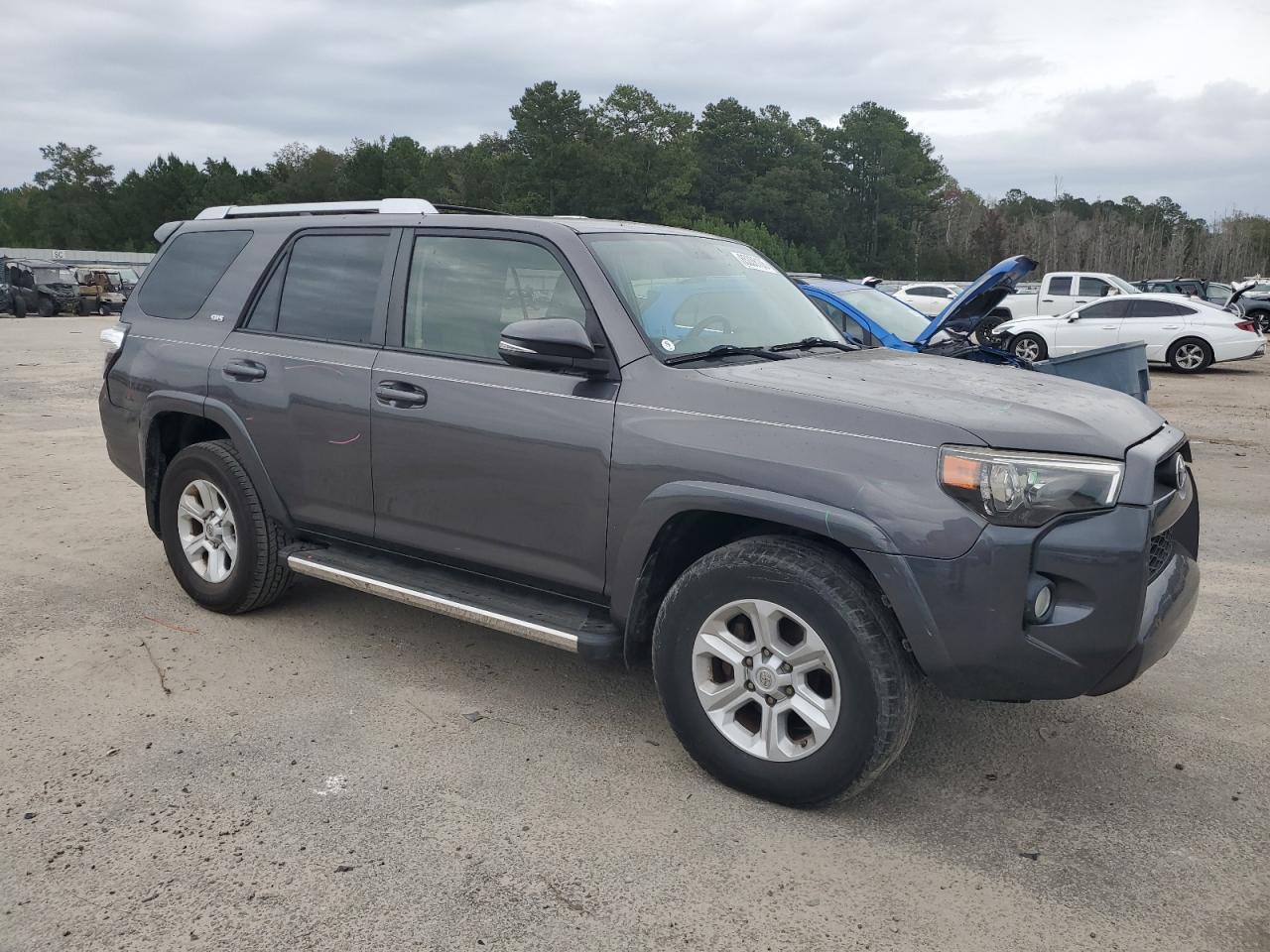 TOYOTA 4RUNNER SR5