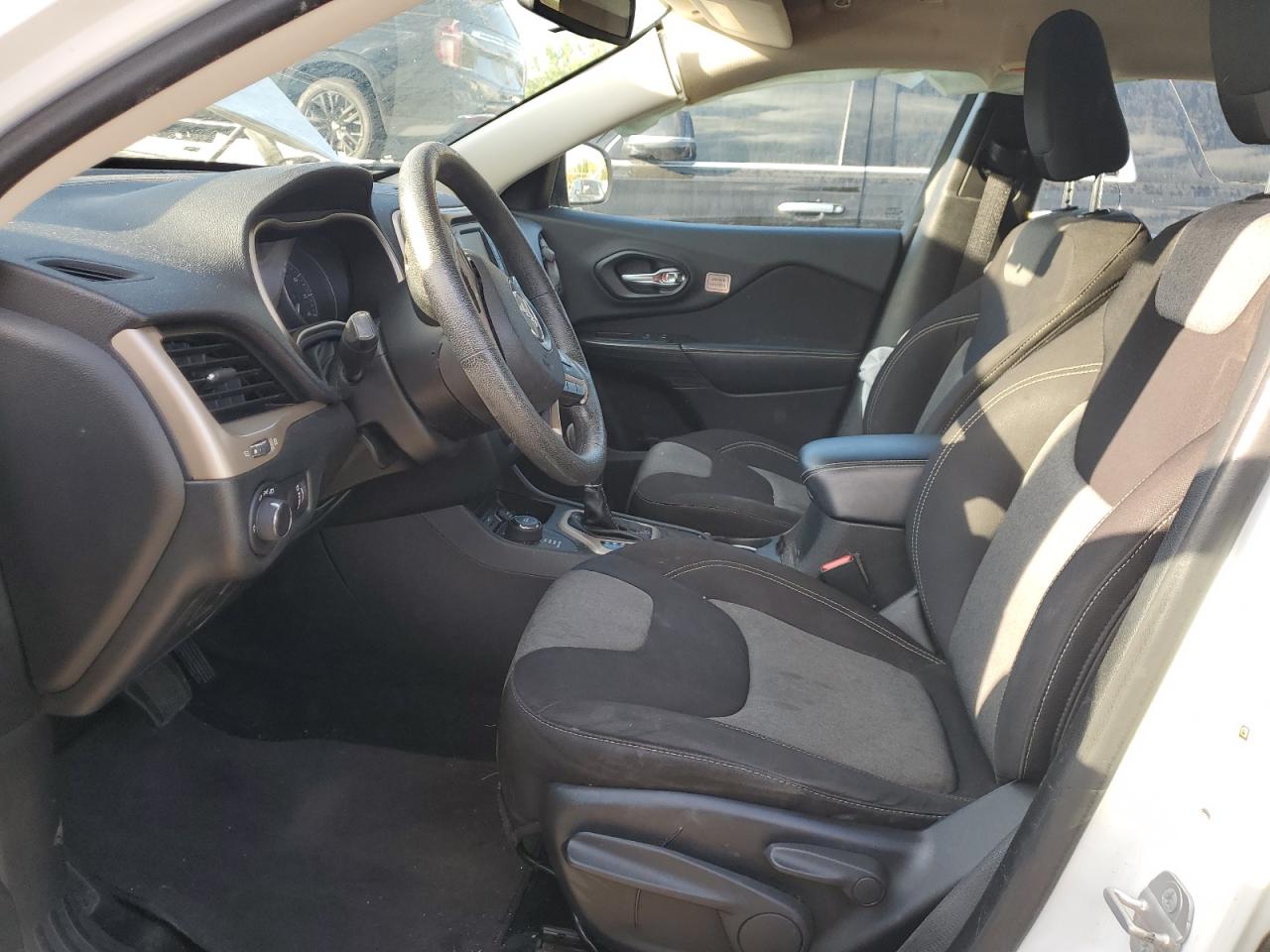 JEEP GRAND CHEROKEE SPORT