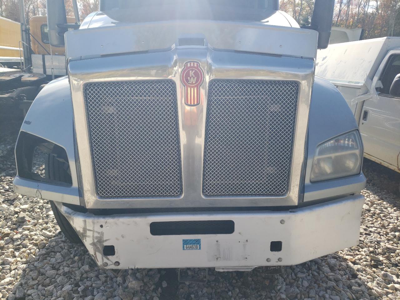 Lot #3297956789 2016 KENWORTH T880
