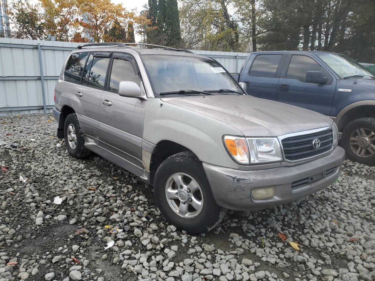 Lot #3278630938 2001 TOYOTA LAND CRUIS