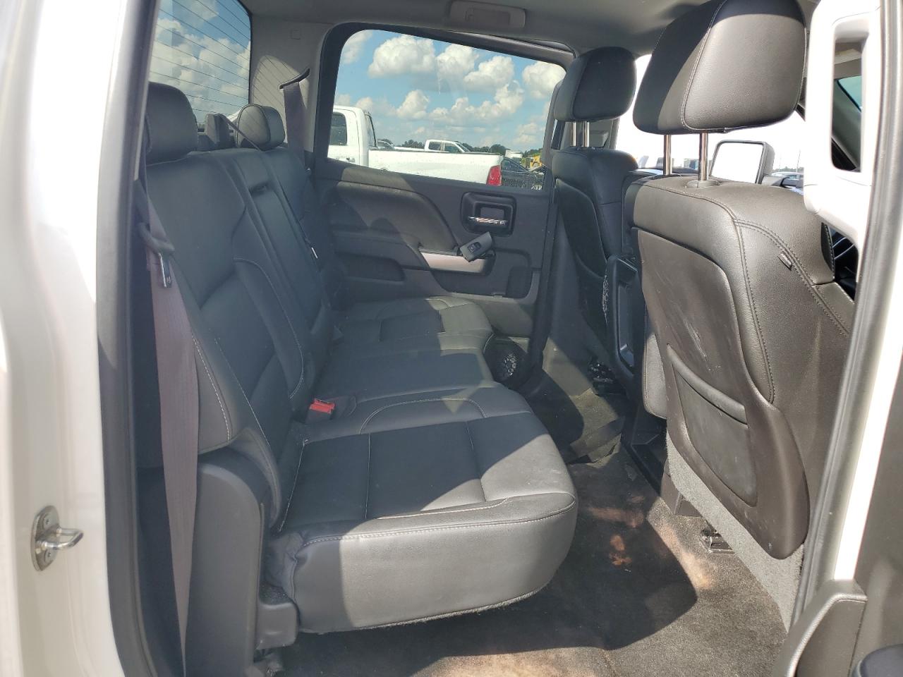 CHEVROLET SILVERADO C1500 LT