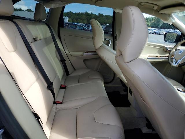 2015 VOLVO XC60 T6 PR - YV4902RK8F2750232