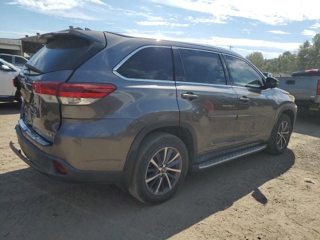 2018 TOYOTA HIGHLANDER 5TDKZRFH5JS261901