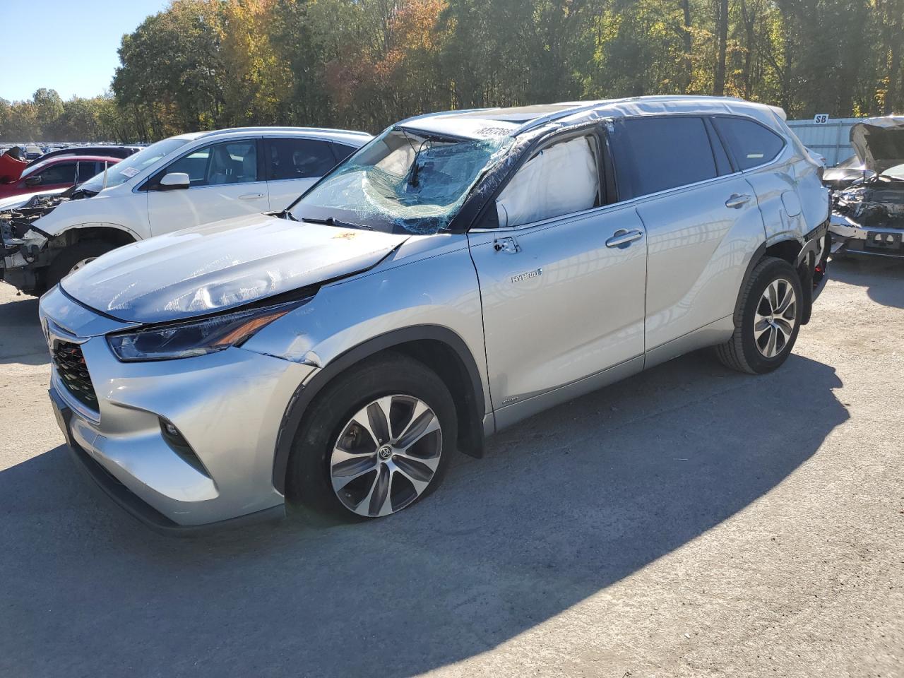 TOYOTA HIGHLANDER HYBRID XLE