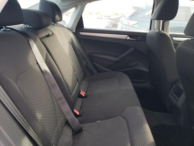 2015 VOLKSWAGEN PASSAT S 1VWAT7A37FC077014