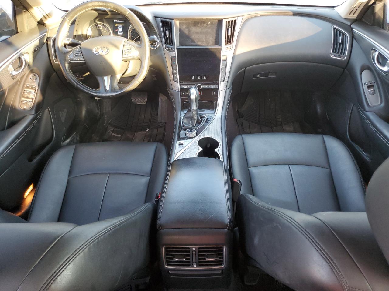 INFINITI Q50 PREMIUM