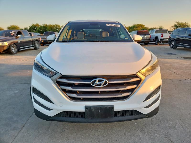 2016 HYUNDAI TUCSON SE KM8J23A49GU122565