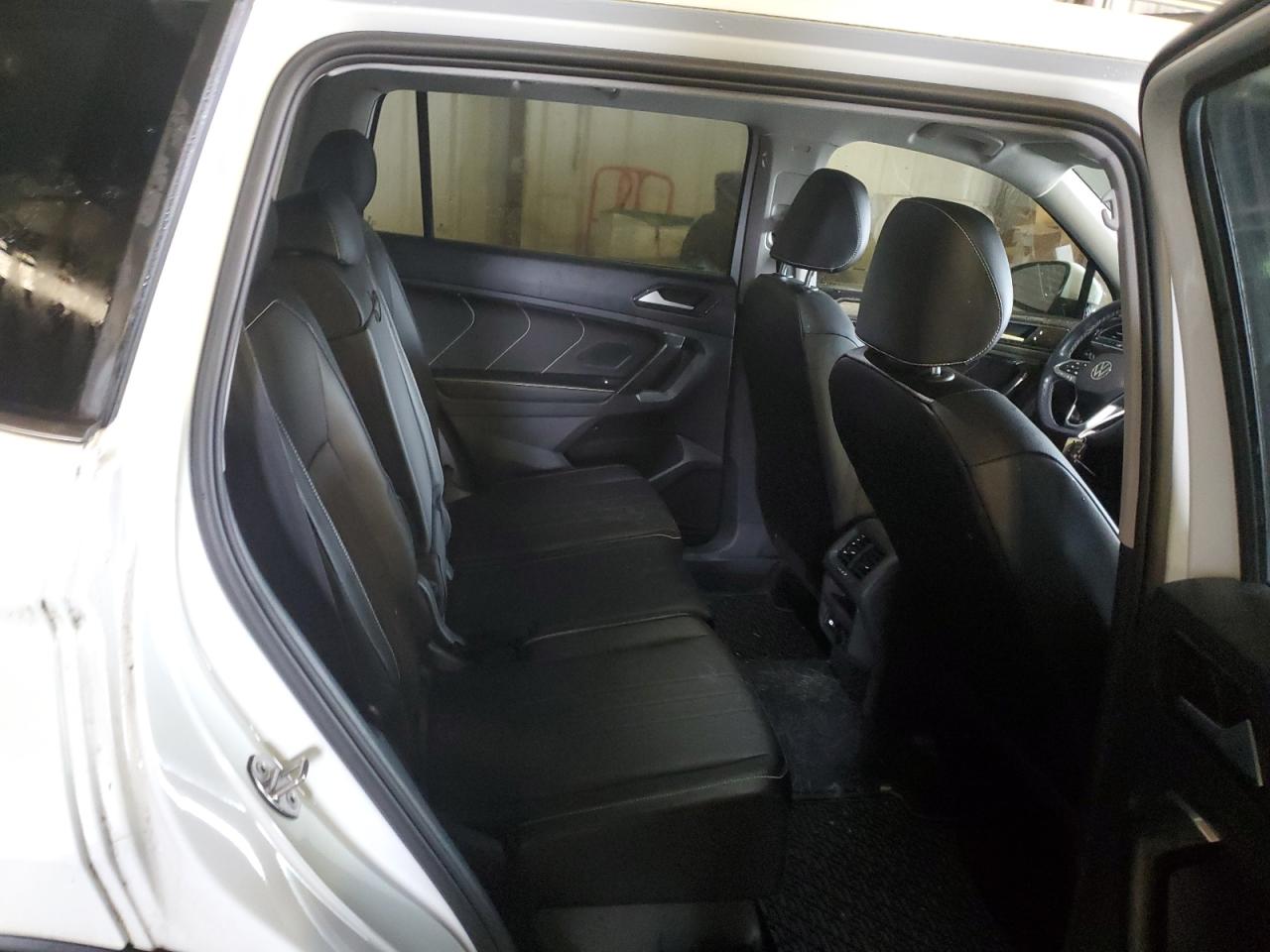 VOLKSWAGEN TIGUAN SE