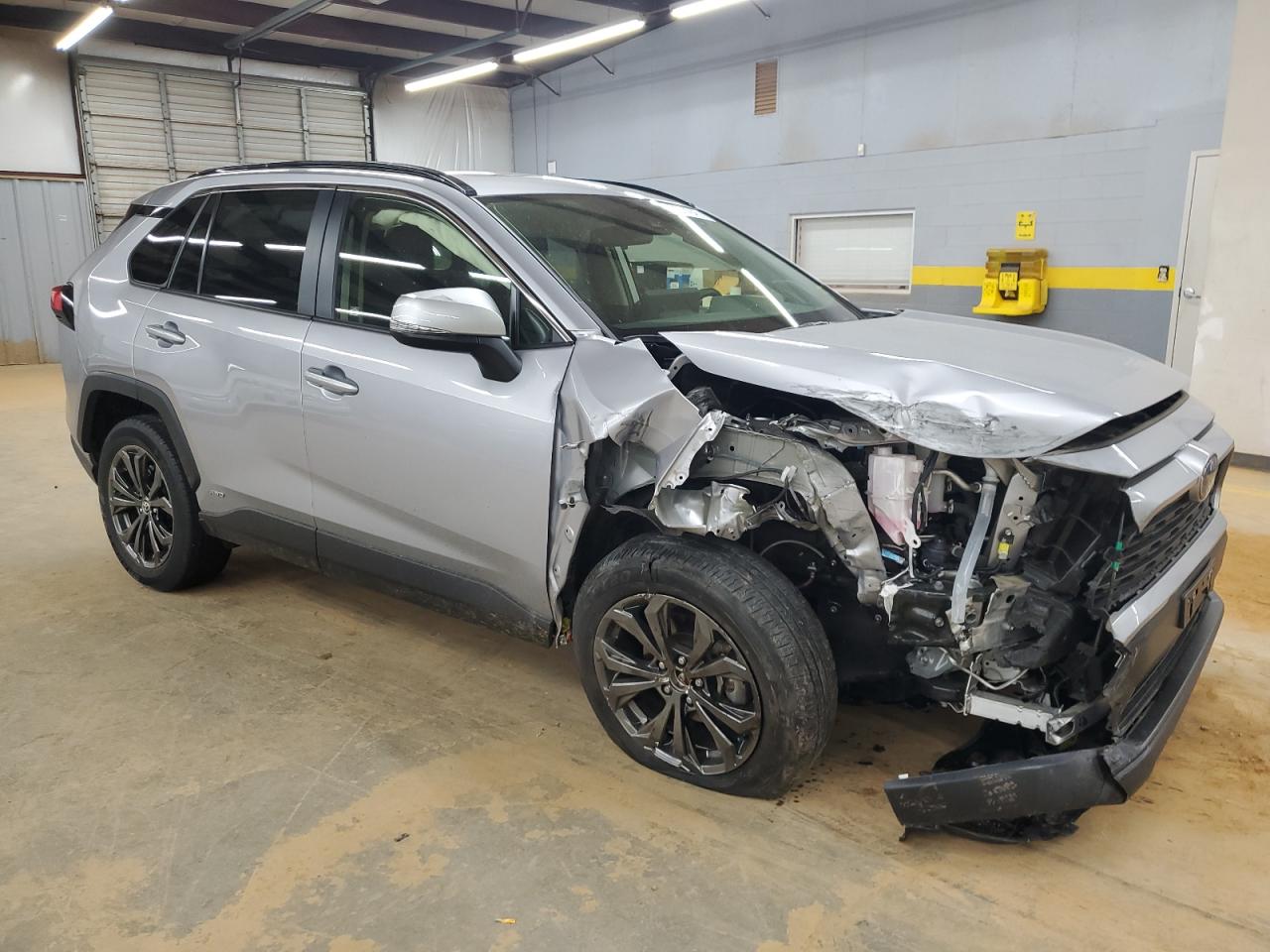 TOYOTA RAV4 XLE PREMIUM