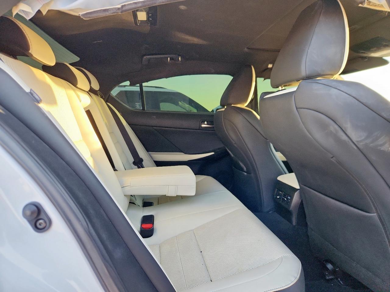 LEXUS IS 350 F SPORT