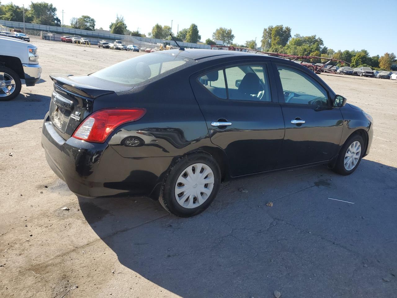 NISSAN VERSA S