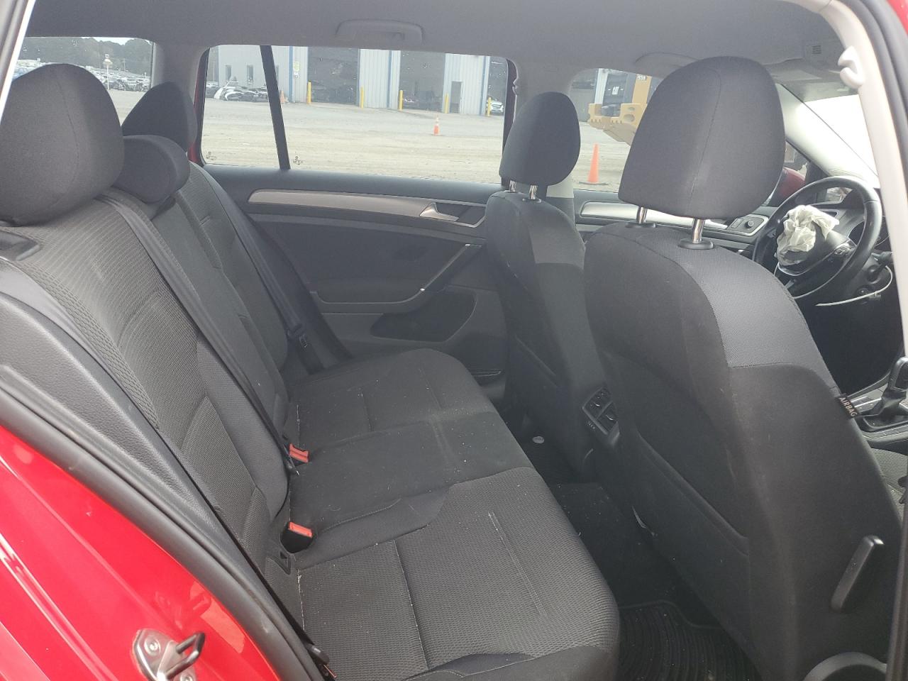 VOLKSWAGEN GOLF SPORTSVAN S