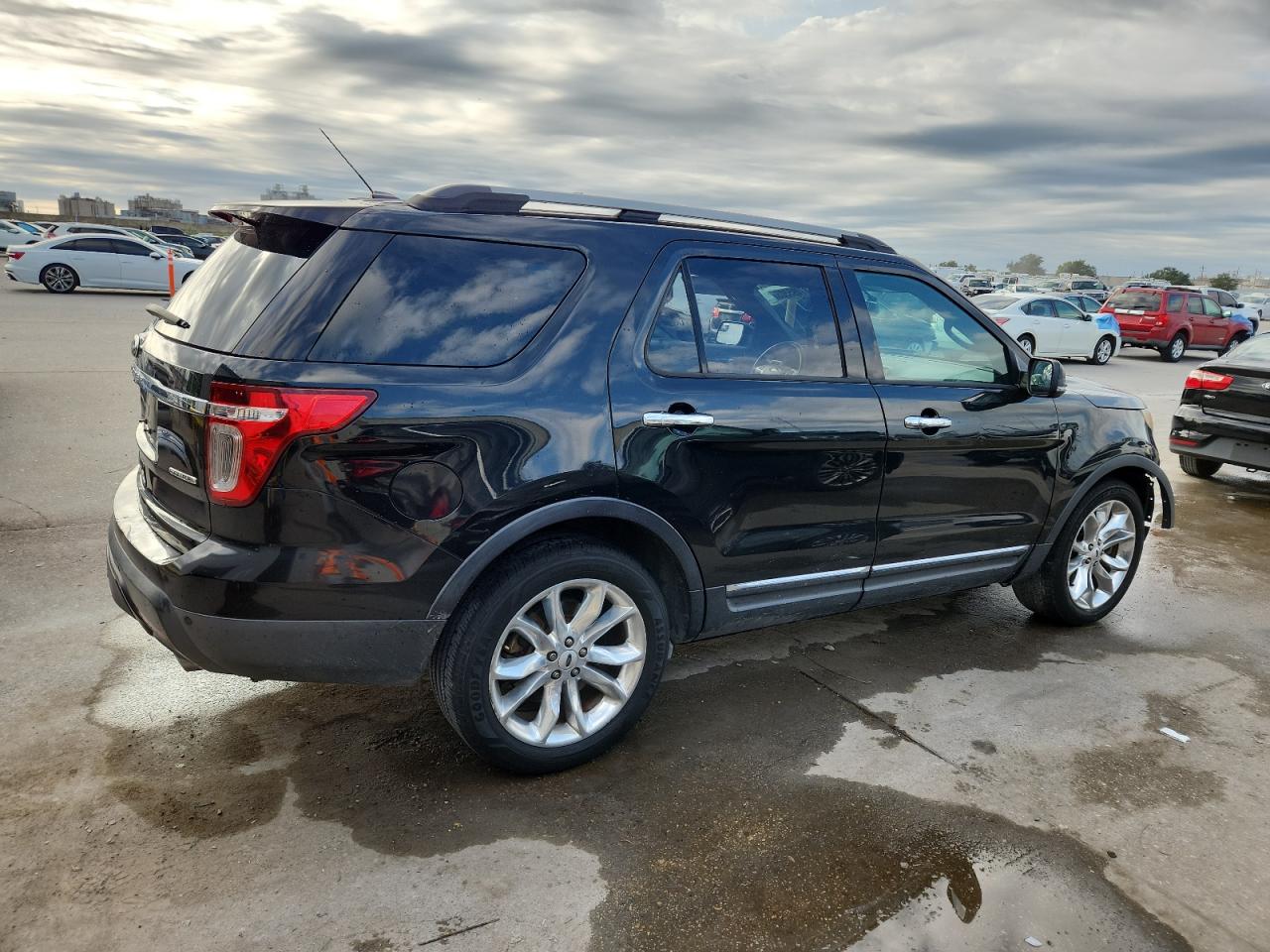 FORD EXPLORER XLT