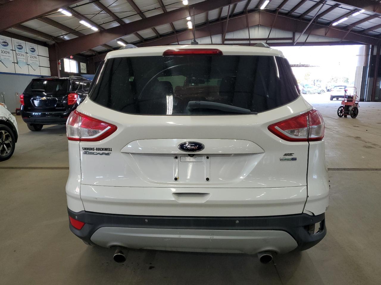 FORD ESCAPE SE