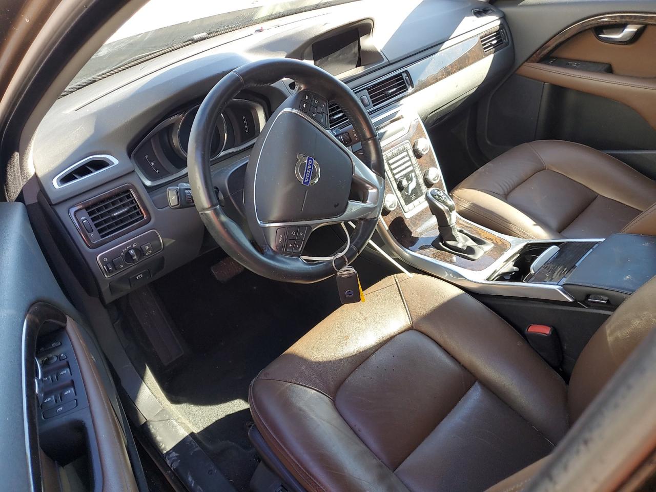 VOLVO XC70 T5 PREMIER