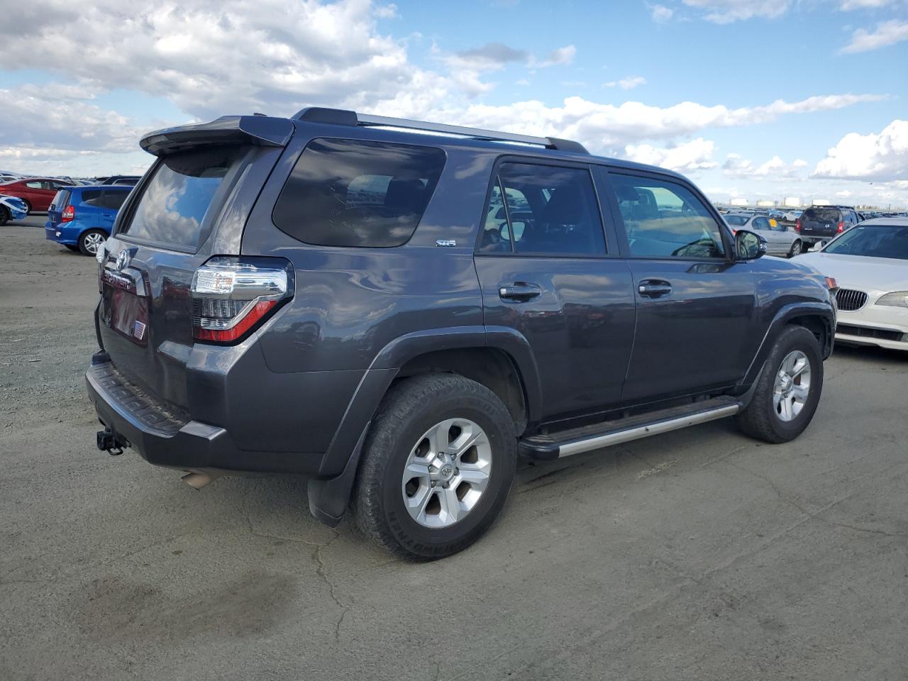 TOYOTA 4RUNNER SR5