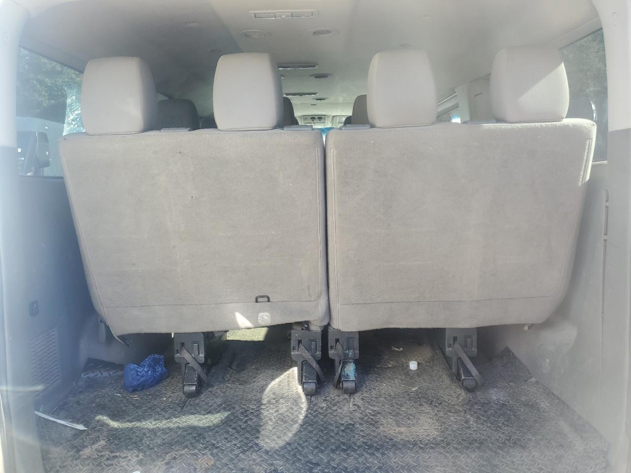 NISSAN NV3500 3500 S