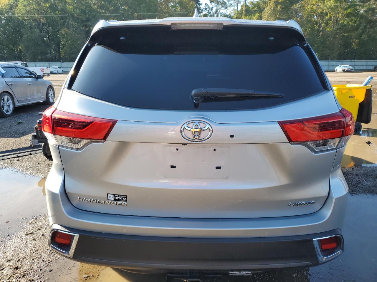 TOYOTA HIGHLANDER LIMITED