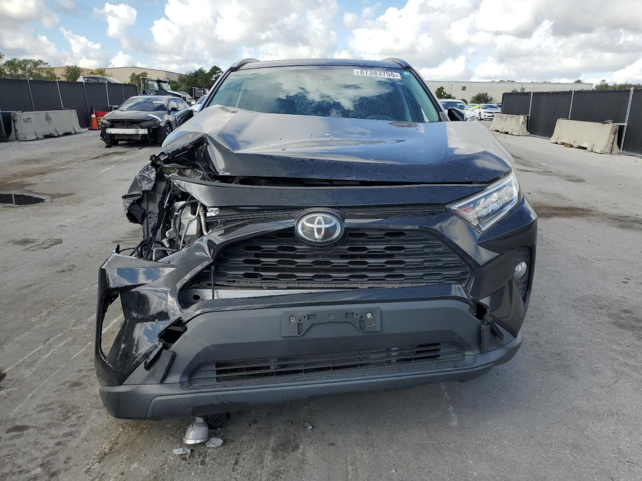 TOYOTA RAV4 XLE PREMIUM