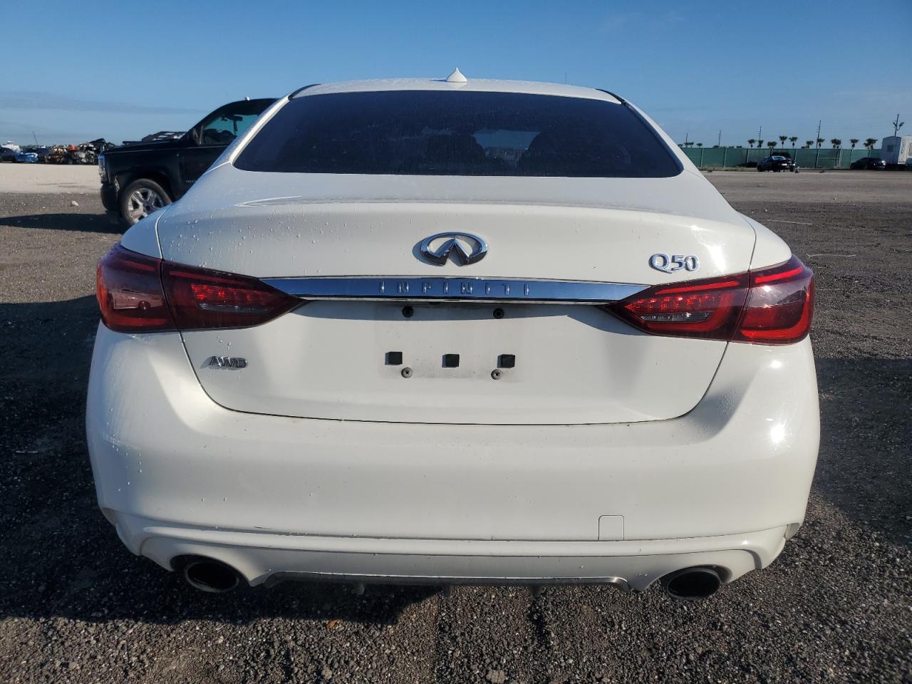 INFINITI Q50 LUXE