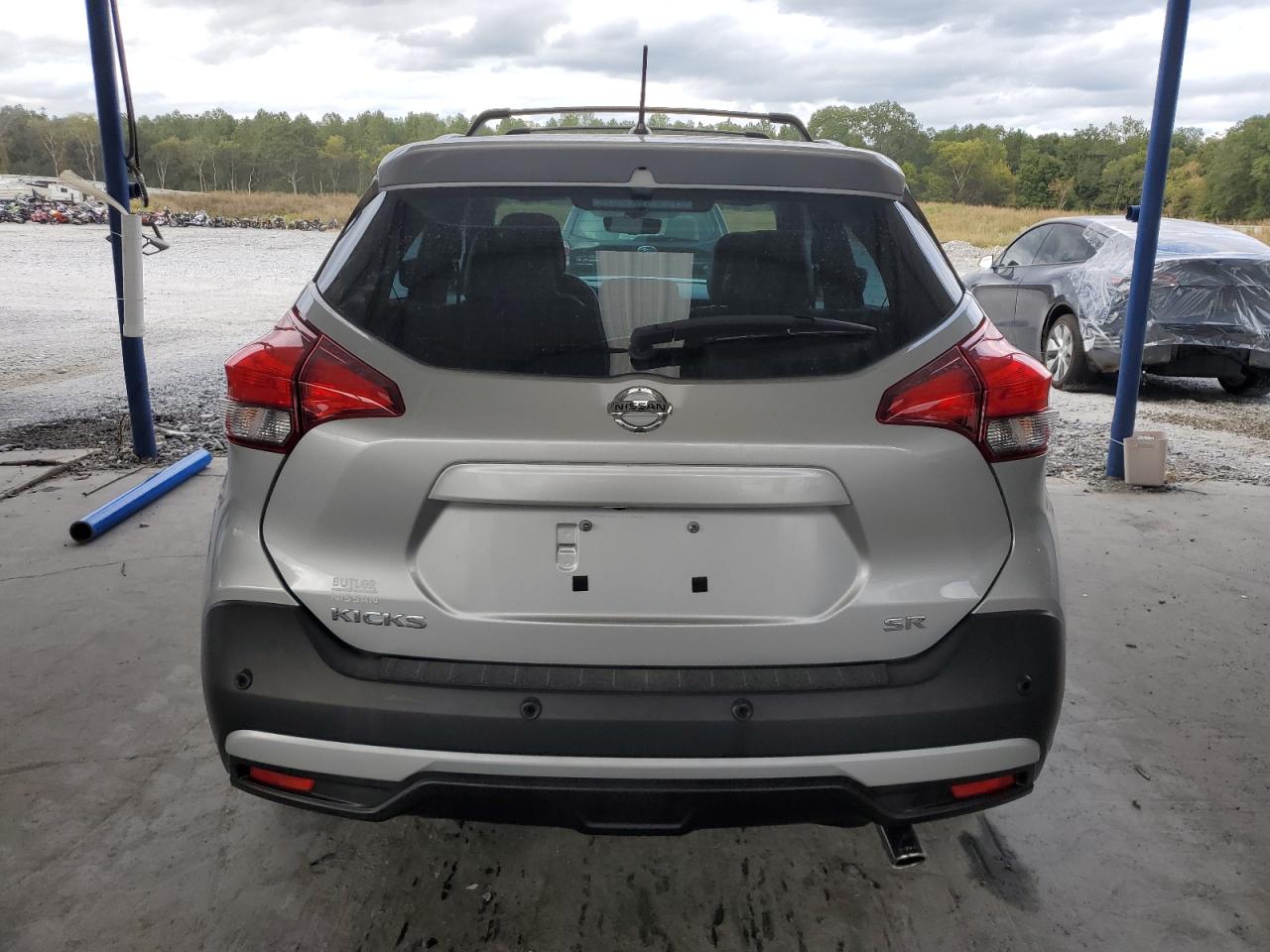 NISSAN KICKS SR