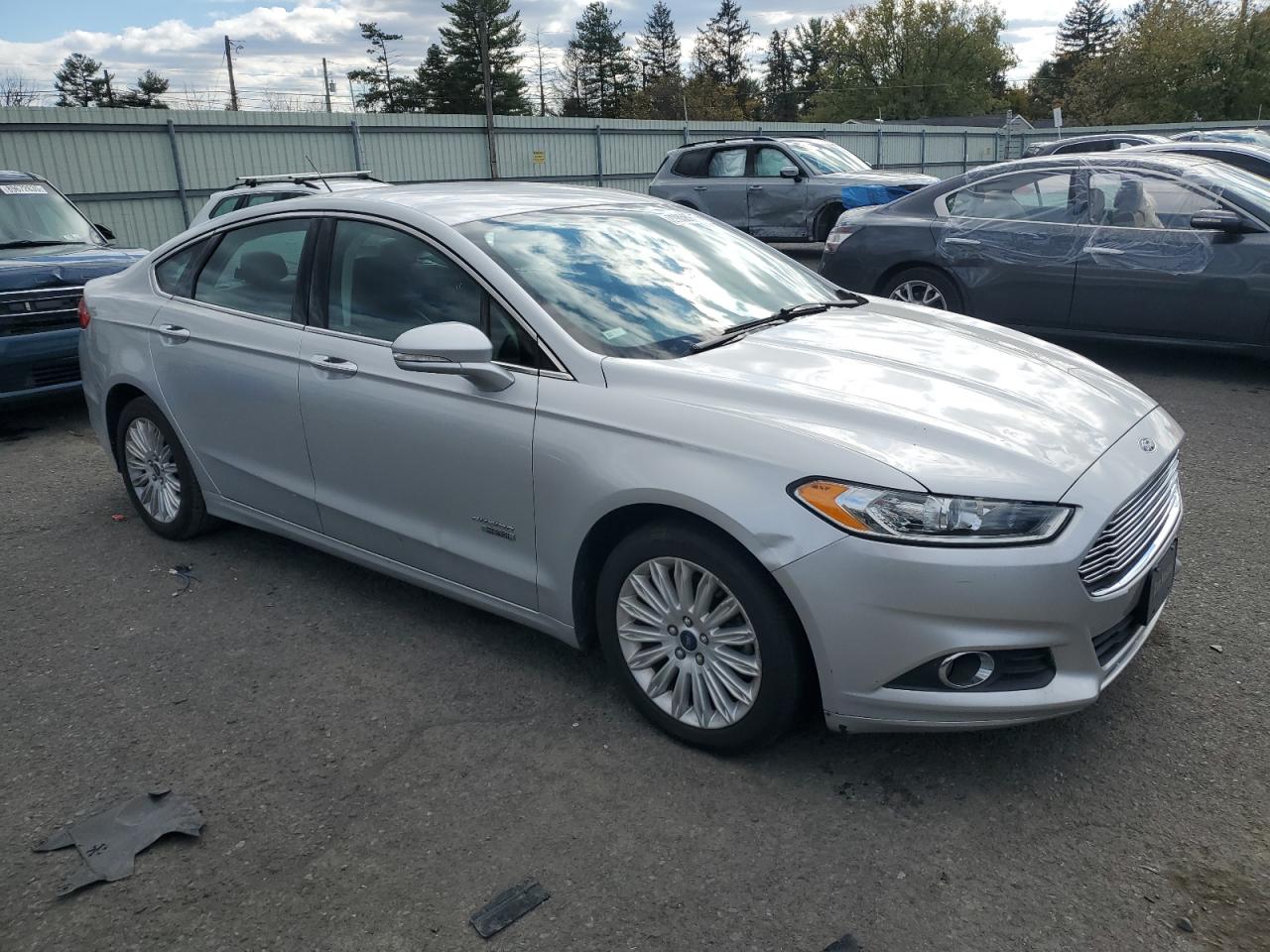 FORD FUSION SE PHEV