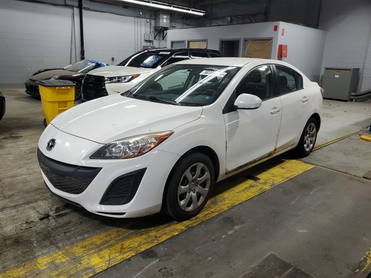 MAZDA 3 I
