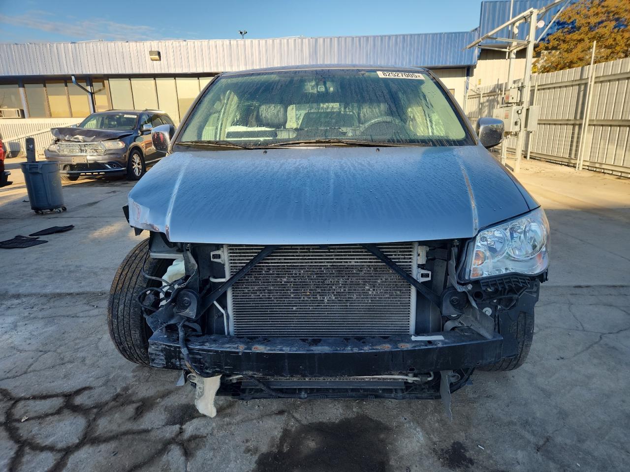 CHRYSLER TOWN & COUNTRY TOURING L