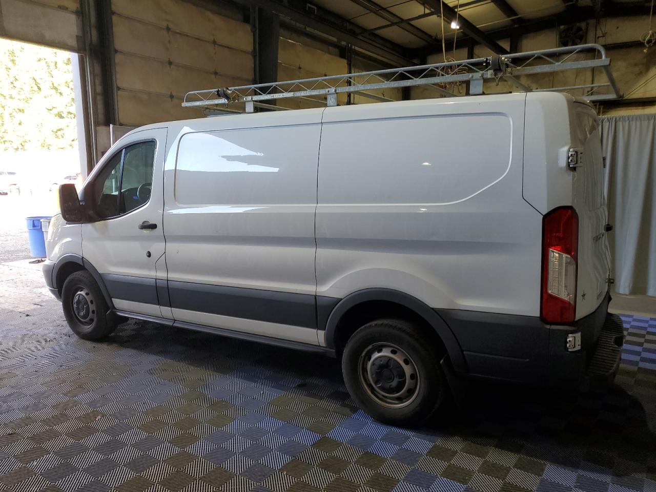 FORD TRANSIT T-250