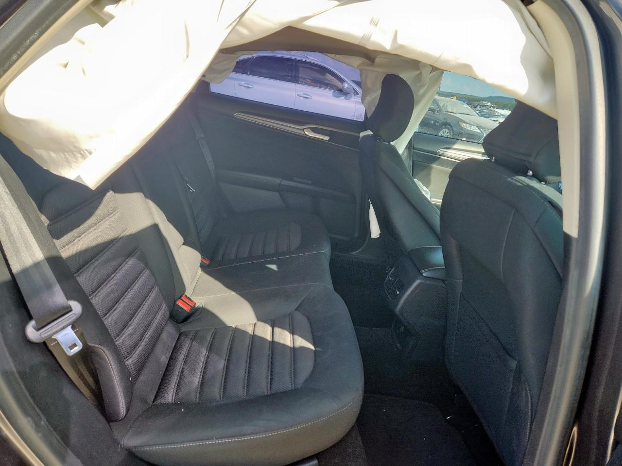 FORD FUSION SE HYBRID