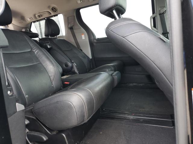 2017 TOYOTA SIENNA SE 5TDXZ3DC4HS807303