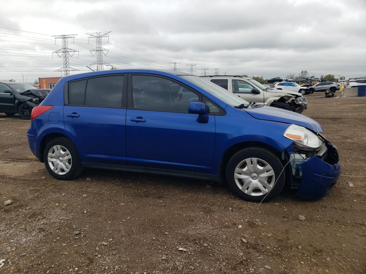 NISSAN VERSA S
