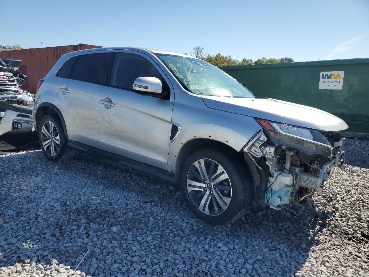 MITSUBISHI OUTLANDER SE