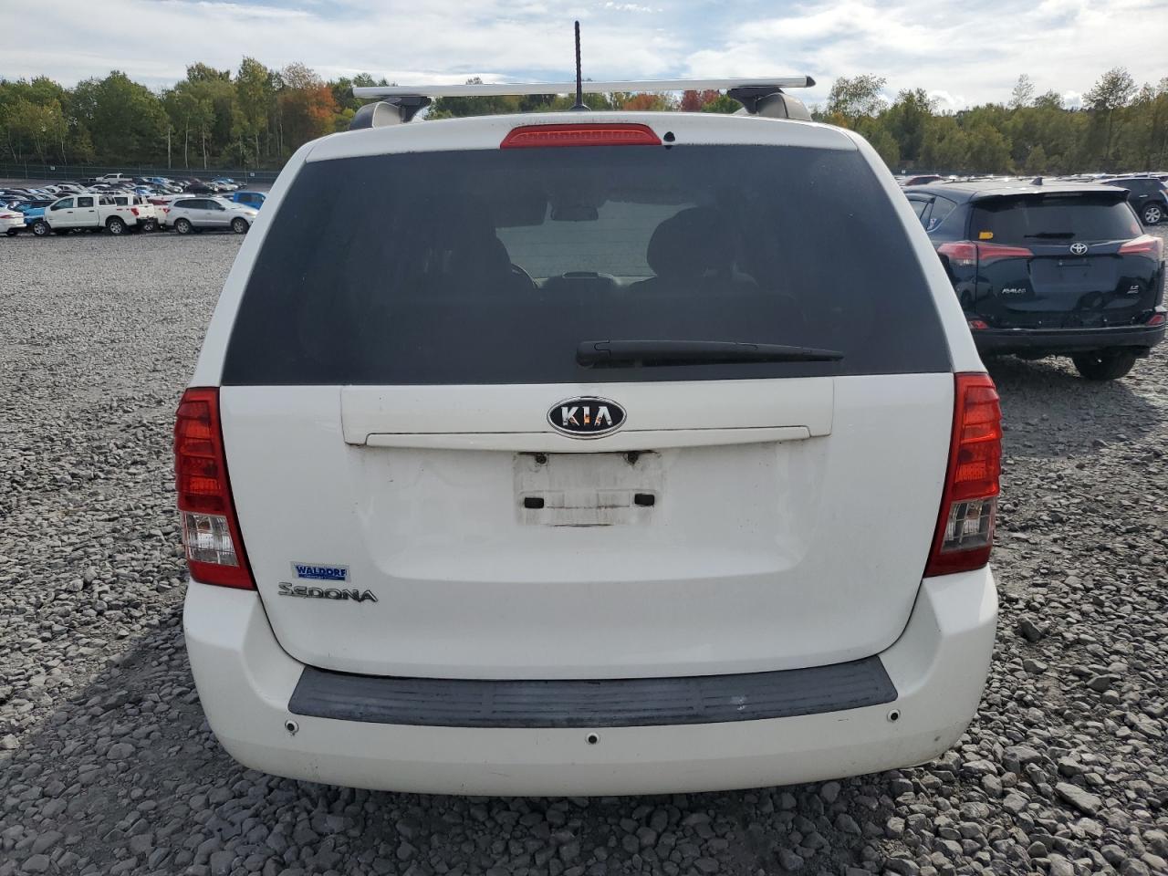 KIA SEDONA LX