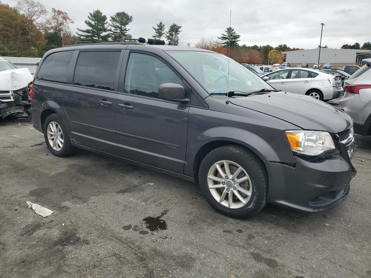 Lot #3317979906 2015 DODGE GRAND CARA