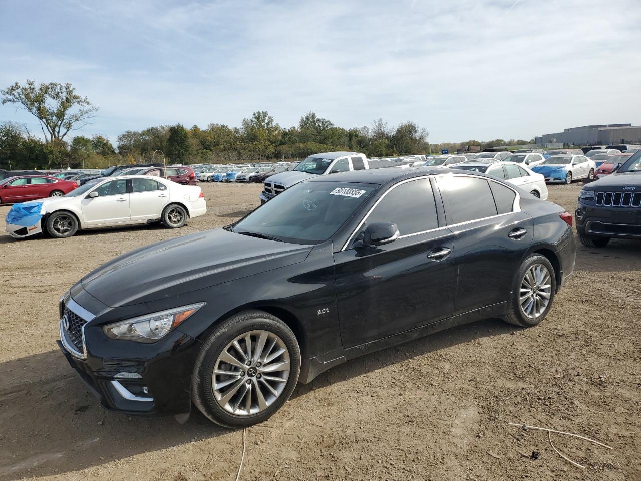 INFINITI Q50 LUXE