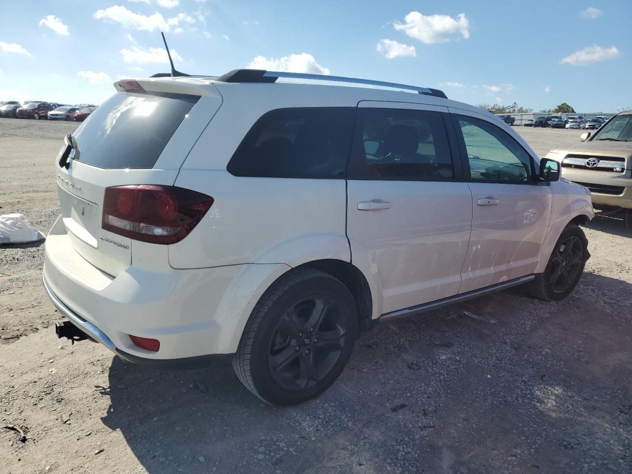 DODGE JOURNEY CROSSROAD