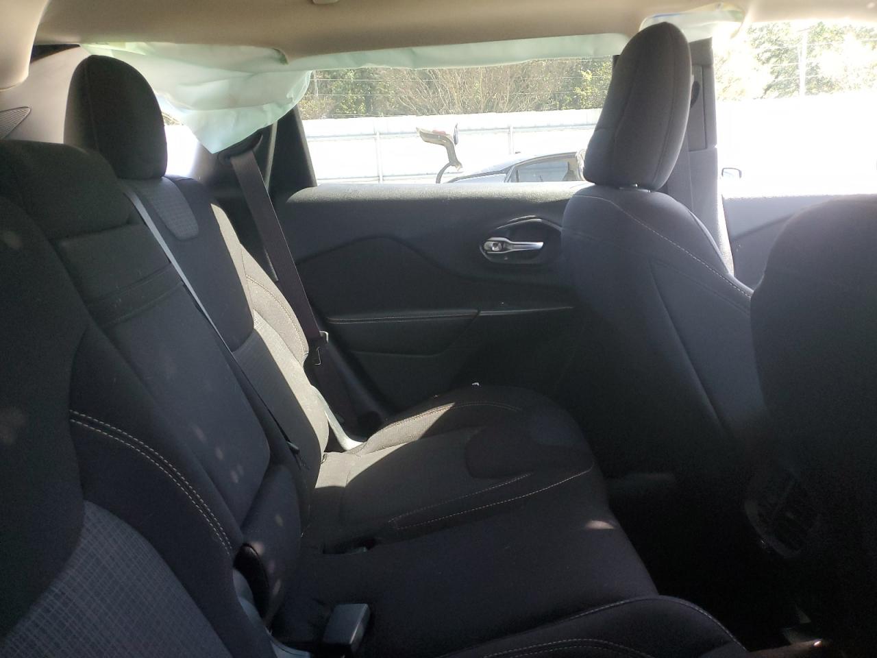 JEEP GRAND CHEROKEE LATITUDE