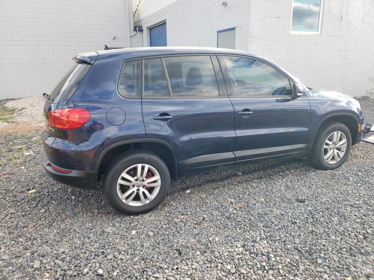 VOLKSWAGEN TIGUAN S