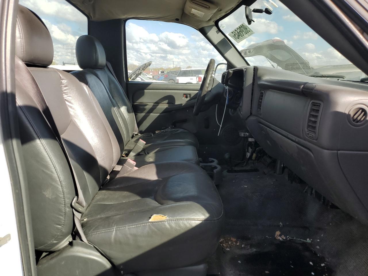 Lot #3275442713 2004 GMC SIERRA K25