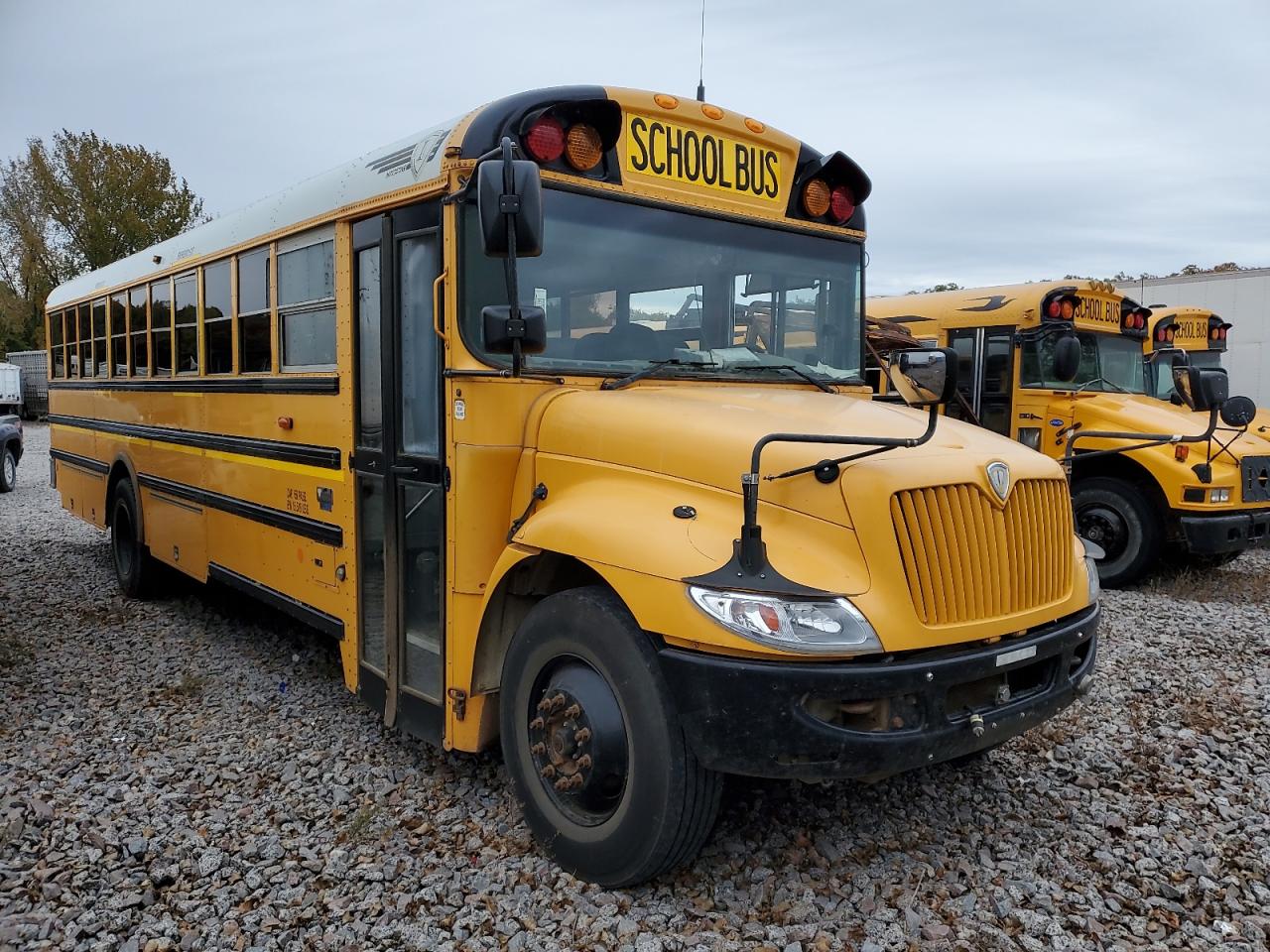 Lot #3282360257 2015 IC CORPORATION 3000 CE