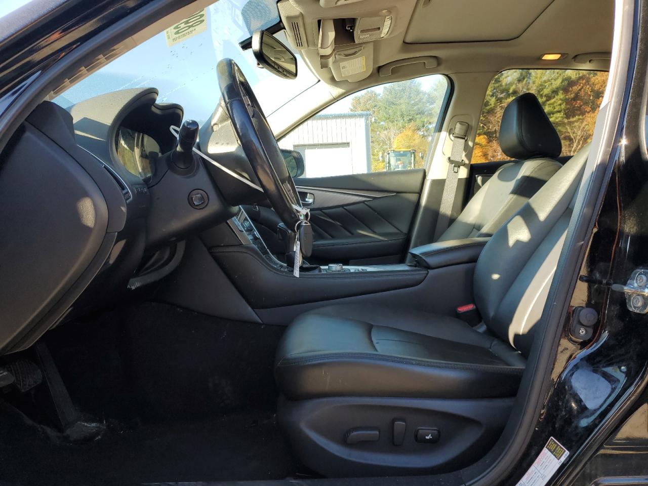 INFINITI Q50 PREMIUM