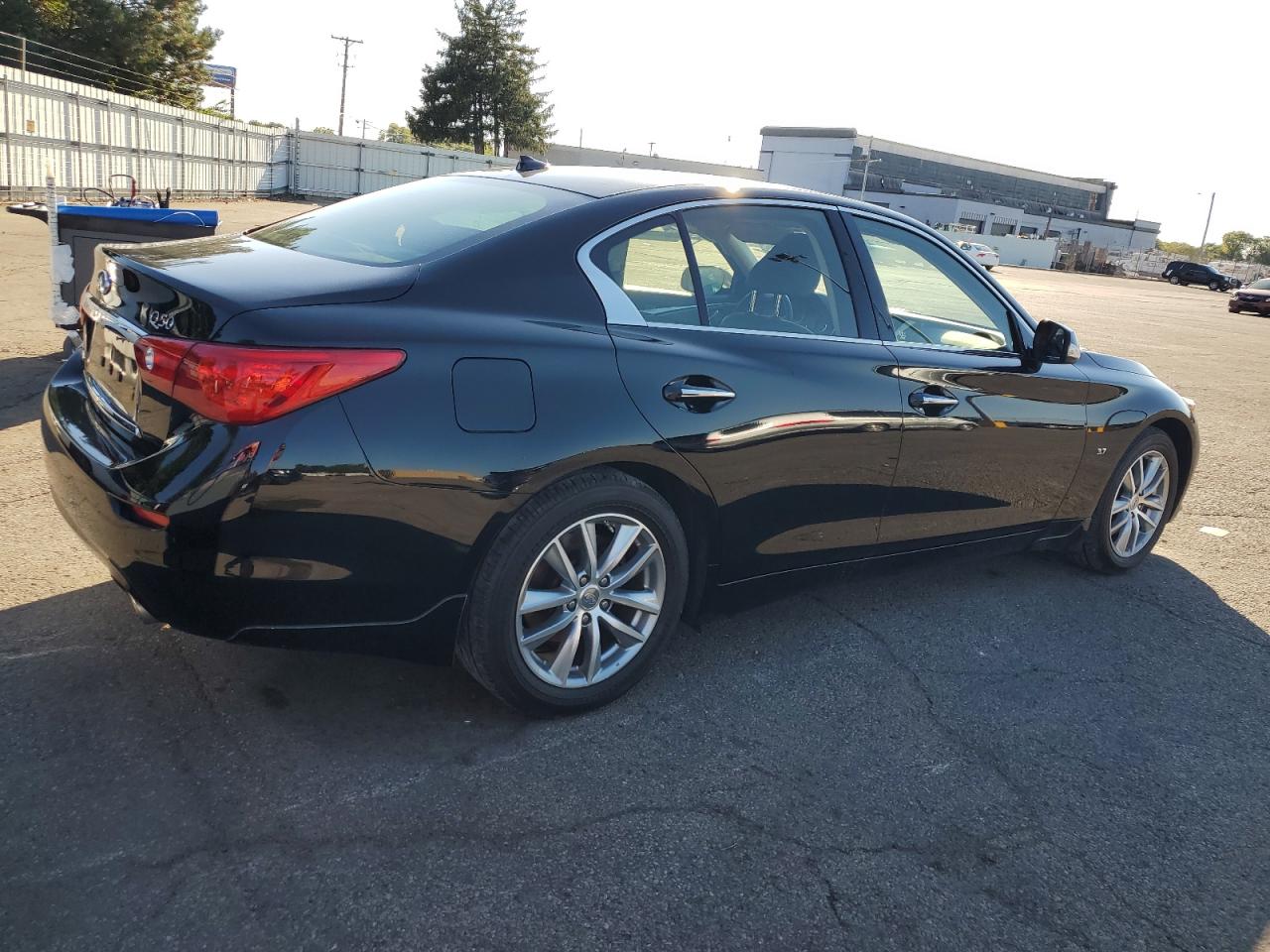 INFINITI Q50 BASE
