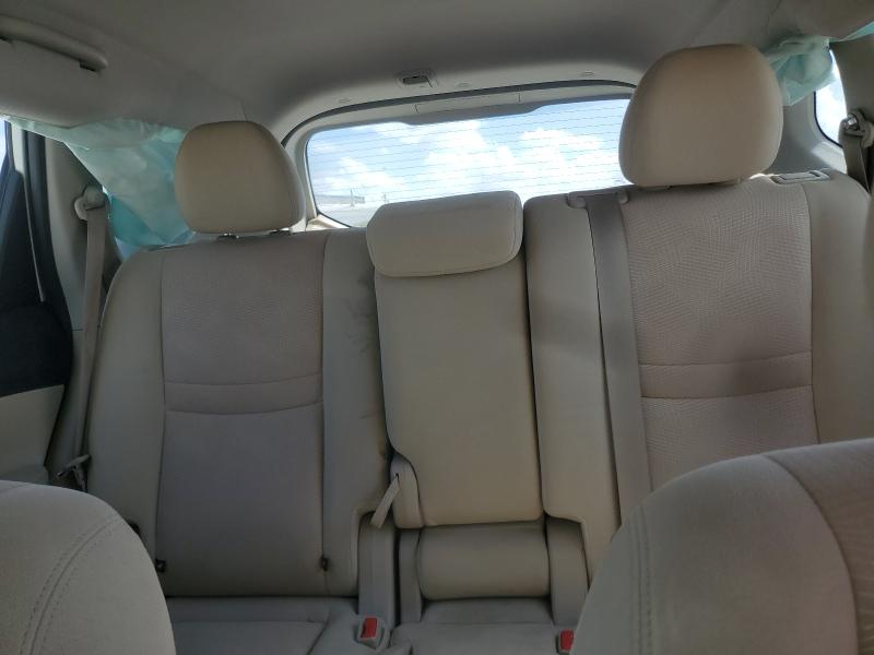 2016 NISSAN ROGUE S - JN8AT2MT8GW015675