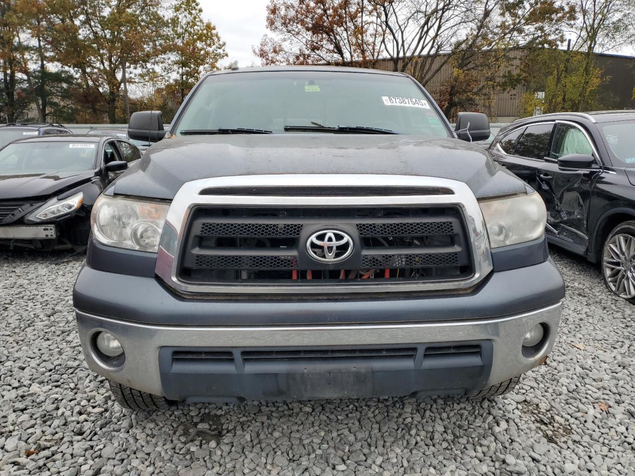 TOYOTA TUNDRA DOUBLE CAB SR5