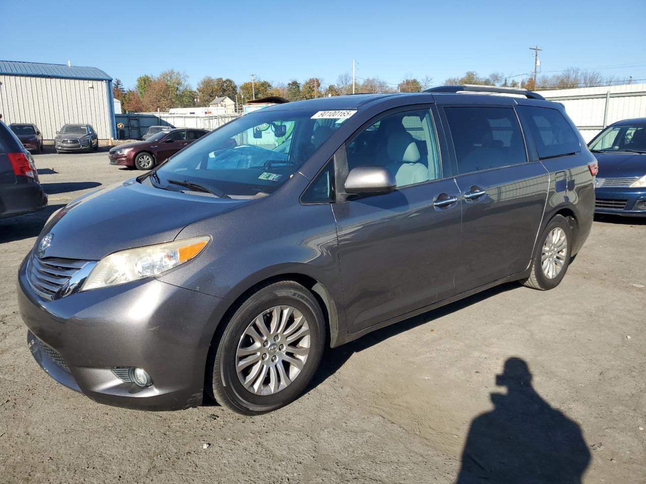 TOYOTA SIENNA XLE