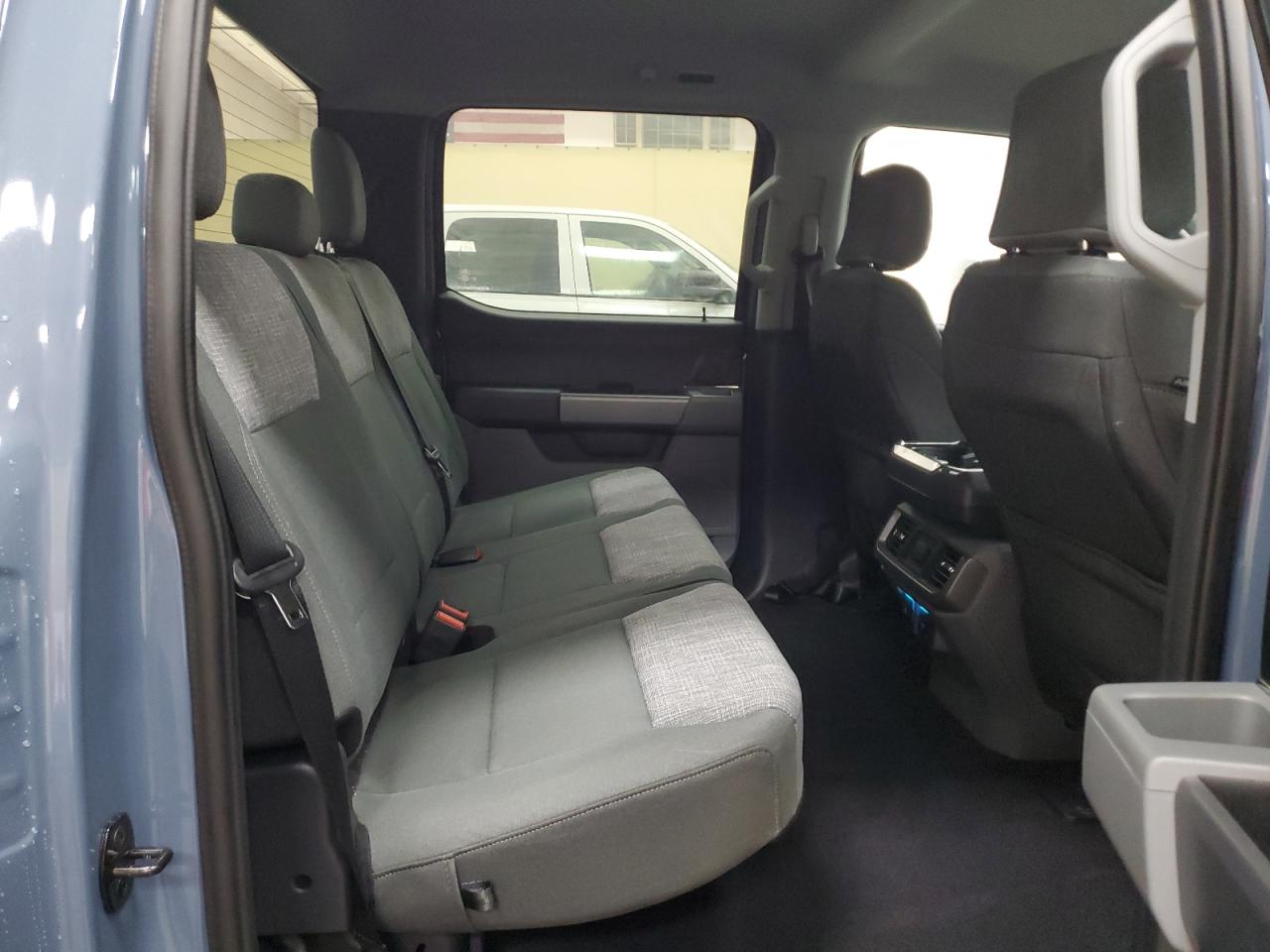 FORD F-150 LIGHTNING PRO