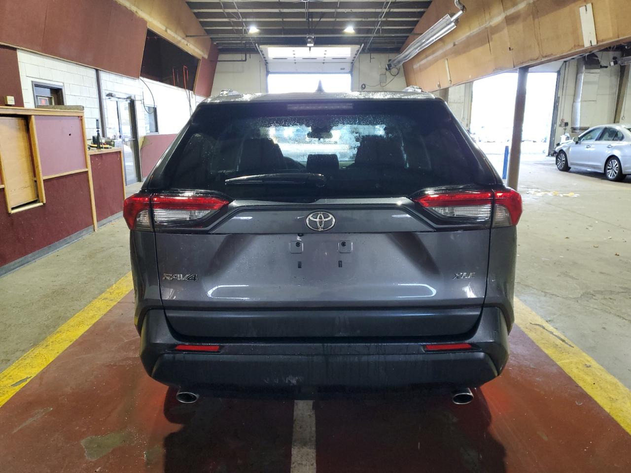 Lot #3305620716 2024 TOYOTA RAV4 XLE