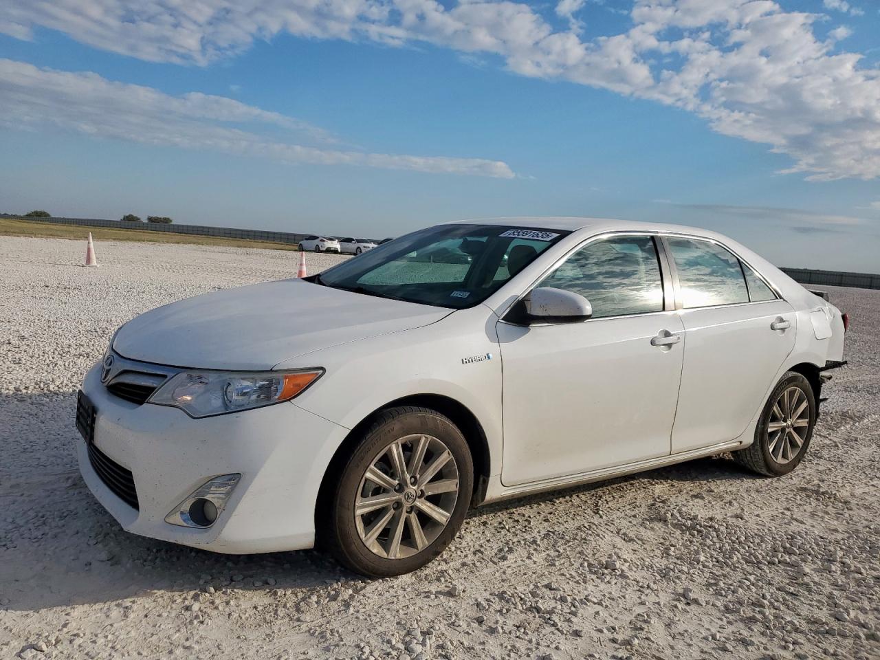 TOYOTA CAMRY HYBRID