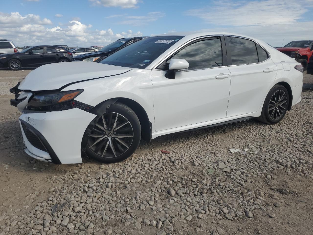 TOYOTA CAMRY SE